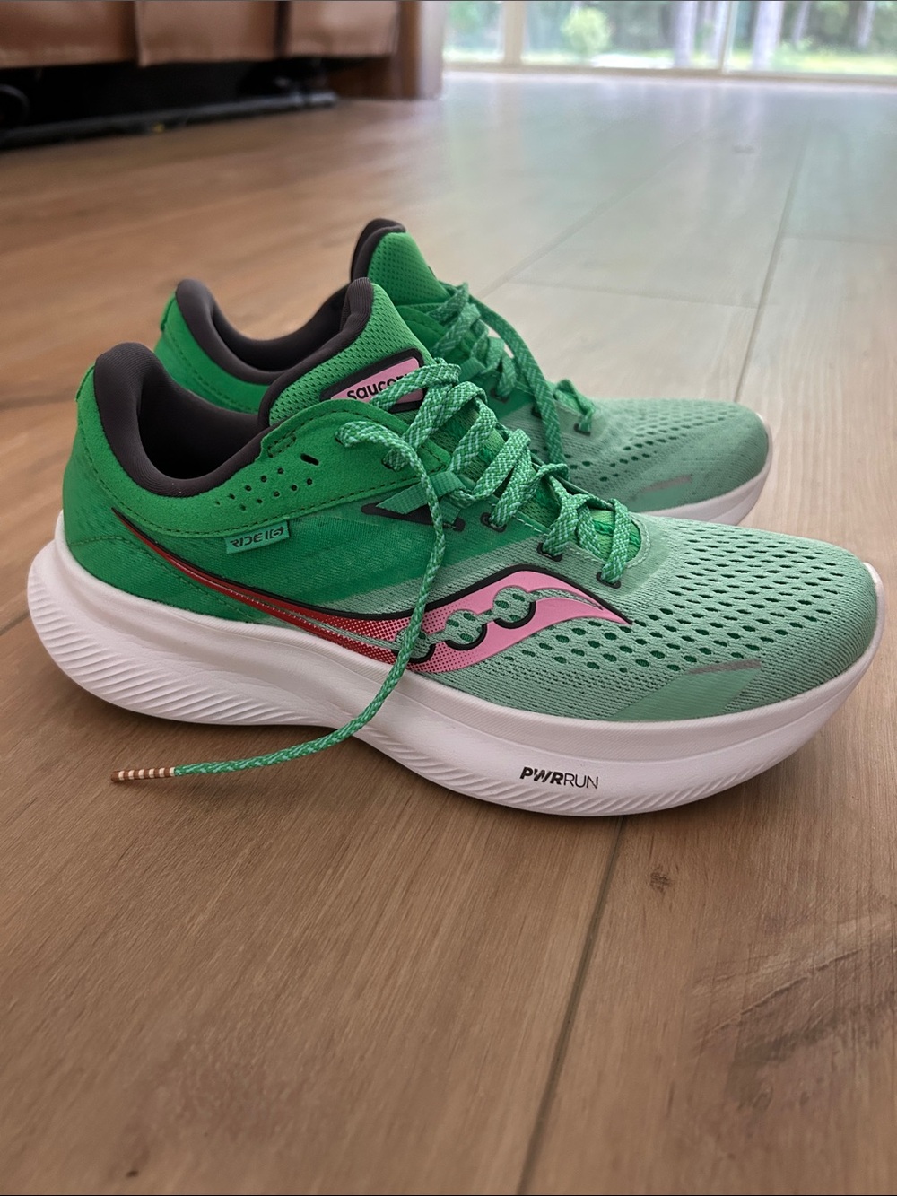 NWOT - SAUCONY Women’s Ride Running Shoes - Picture 10 of 10